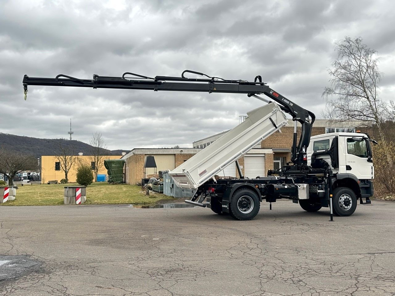 Caminhão basculante, Caminhão grua MAN TGM 18.320 4x4 Euro6e Hiab X-HiDuo 138DS-3: foto 9