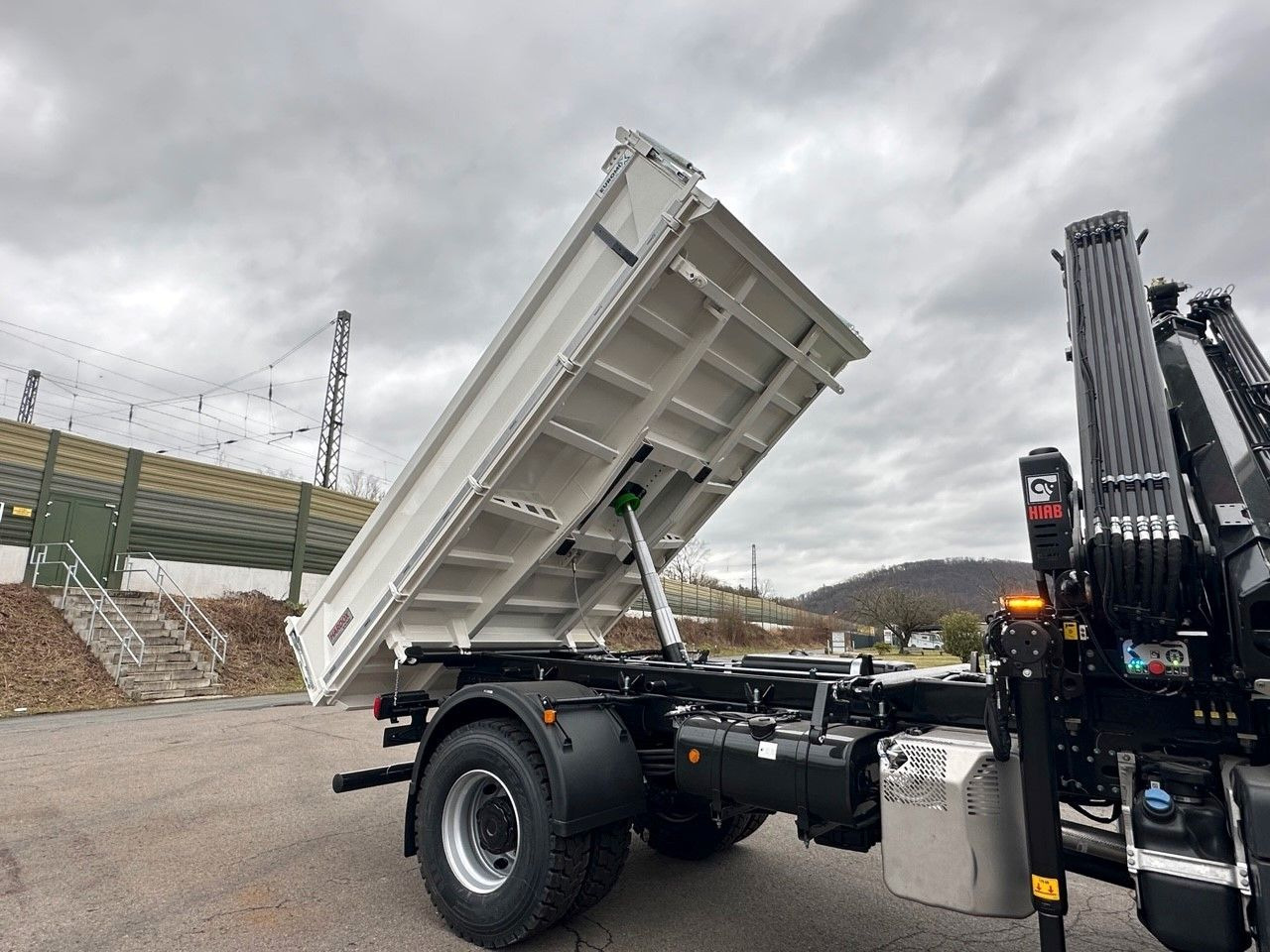 Caminhão basculante, Caminhão grua MAN TGM 18.320 4x4 Euro6e Hiab X-HiDuo 138DS-3: foto 23