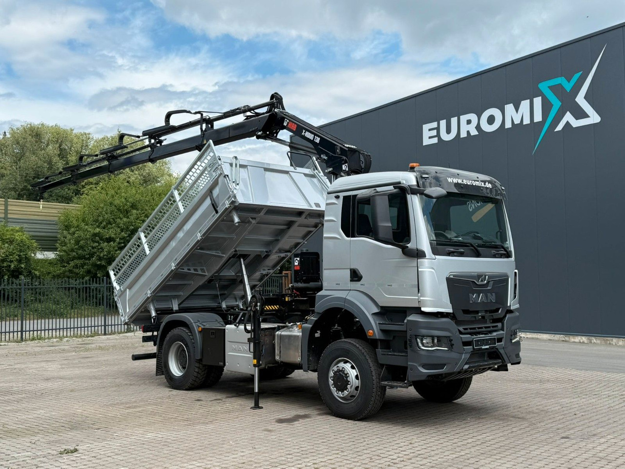 MAN TGS 18.400 TG3 4x4 Euro6e Hiab X-HiDuo 138DS-4 - Caminhão basculante, Caminhão grua: foto 1 MAN TGS 18.400 TG3 4x4 Euro6e Hiab X-HiDuo 138DS-4 - Caminhão basculante, Caminhão grua: foto 1