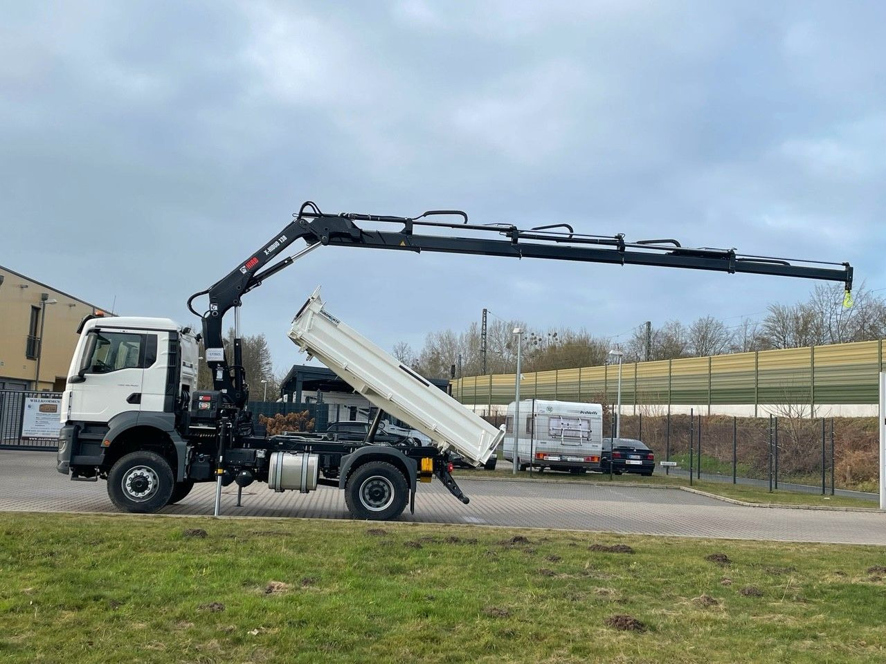 MAN TGS 18.400 TG3 4x4 Euro6e Hiab X-HiDuo 138DS-4 - Caminhão basculante, Caminhão grua: foto 2 MAN TGS 18.400 TG3 4x4 Euro6e Hiab X-HiDuo 138DS-4 - Caminhão basculante, Caminhão grua: foto 2
