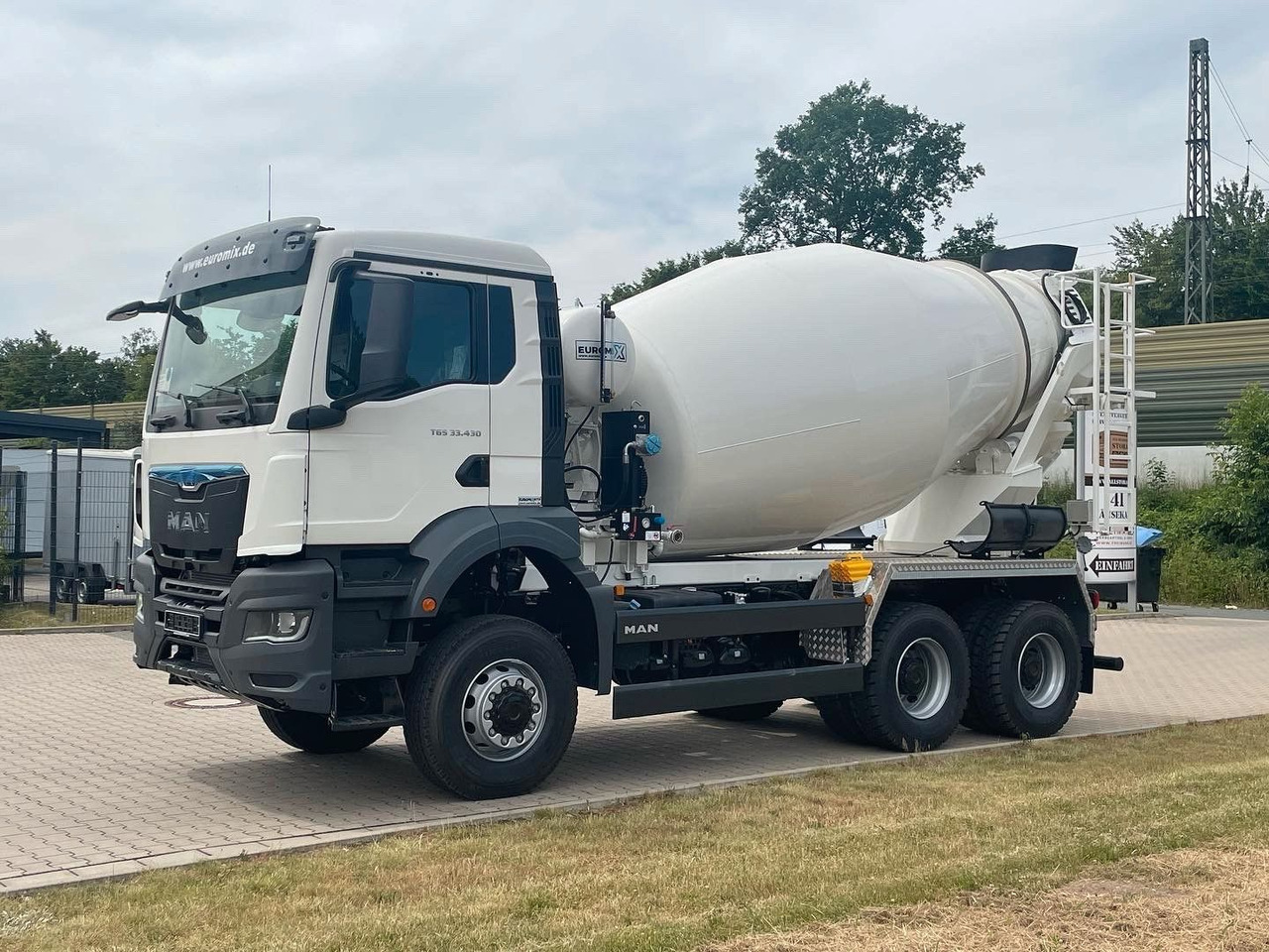 MAN TGS 33.440 6X4 / 6X6 /Euro6e EuromiX EM 8 - Caminhão betoneira: foto 2 MAN TGS 33.440 6X4 / 6X6 /Euro6e EuromiX EM 8 - Caminhão betoneira: foto 2