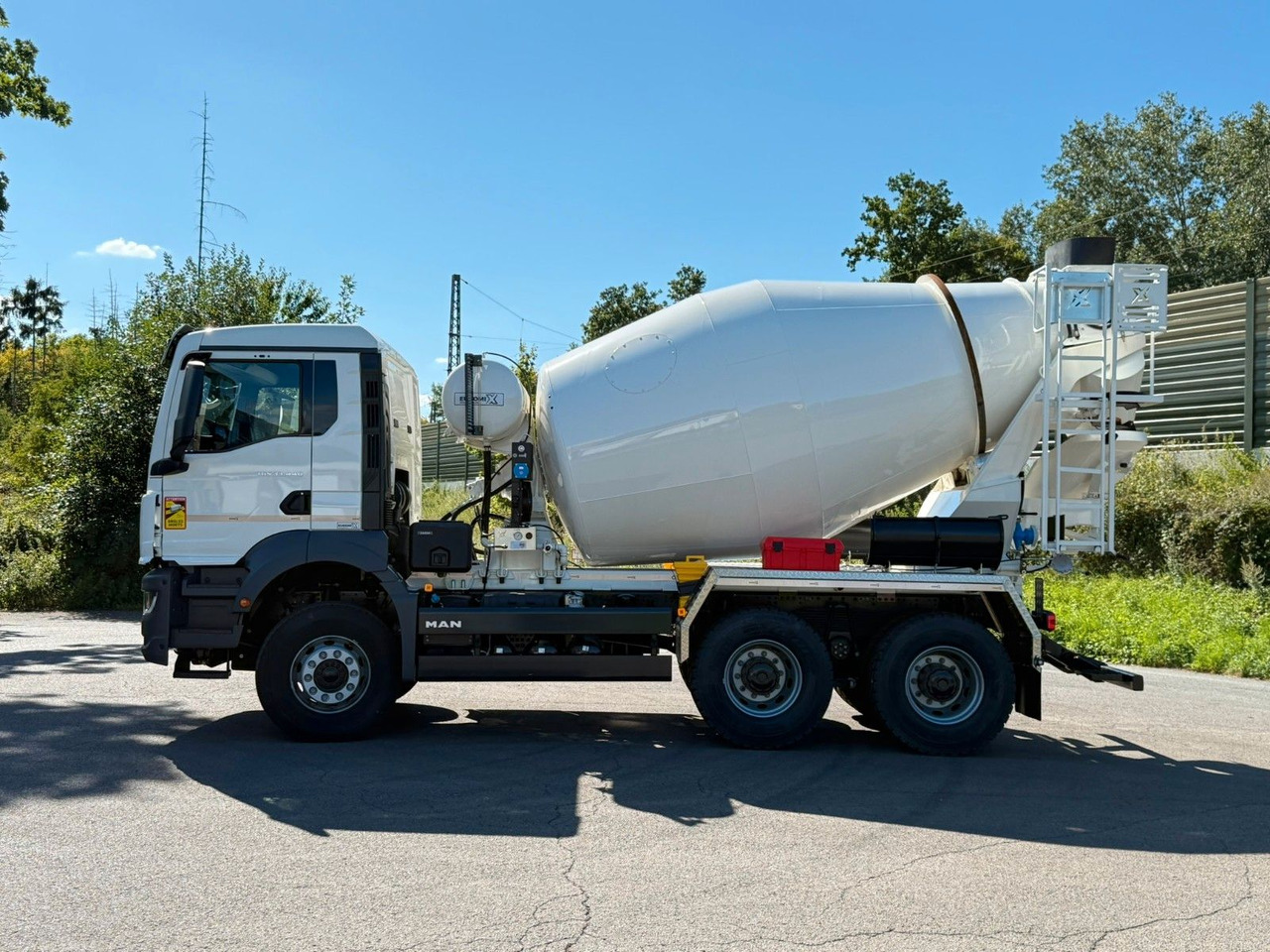 MAN TGS 33.440 / 6X4 Euro6e Euromix MTP EM 7 L - Caminhão betoneira: foto 4 MAN TGS 33.440 / 6X4 Euro6e Euromix MTP EM 7 L - Caminhão betoneira: foto 4