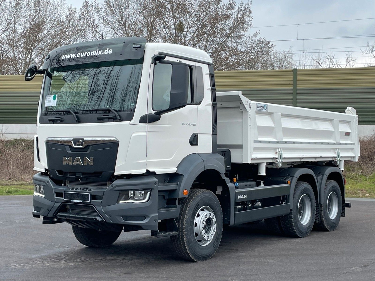 MAN TGS 33.440 6x4 /Euro6 3-Seiten-Kipper EuromixMTP - Caminhão basculante: foto 2 MAN TGS 33.440 6x4 /Euro6 3-Seiten-Kipper EuromixMTP - Caminhão basculante: foto 2