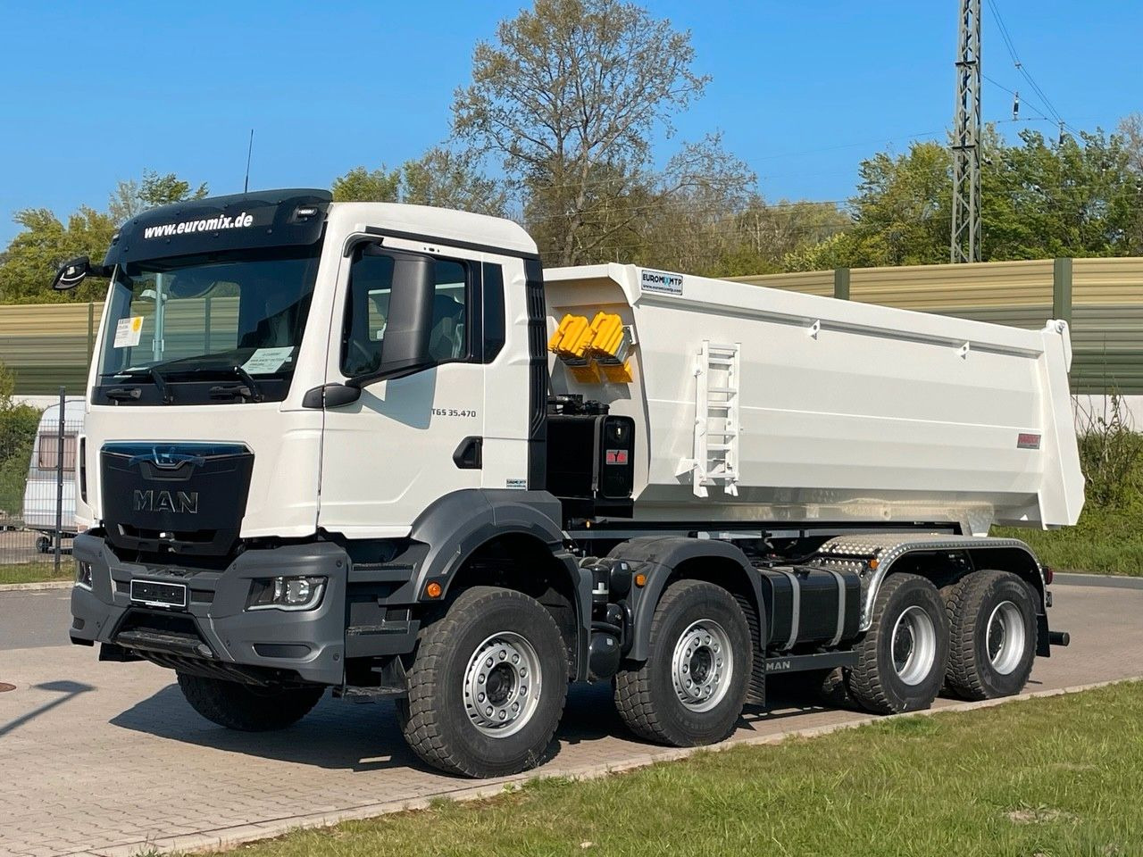 MAN TGS 35.470 BB 8X4 Mulden Kipper 10X Vorhanden - Caminhão basculante: foto 3 MAN TGS 35.470 BB 8X4 Mulden Kipper 10X Vorhanden - Caminhão basculante: foto 3