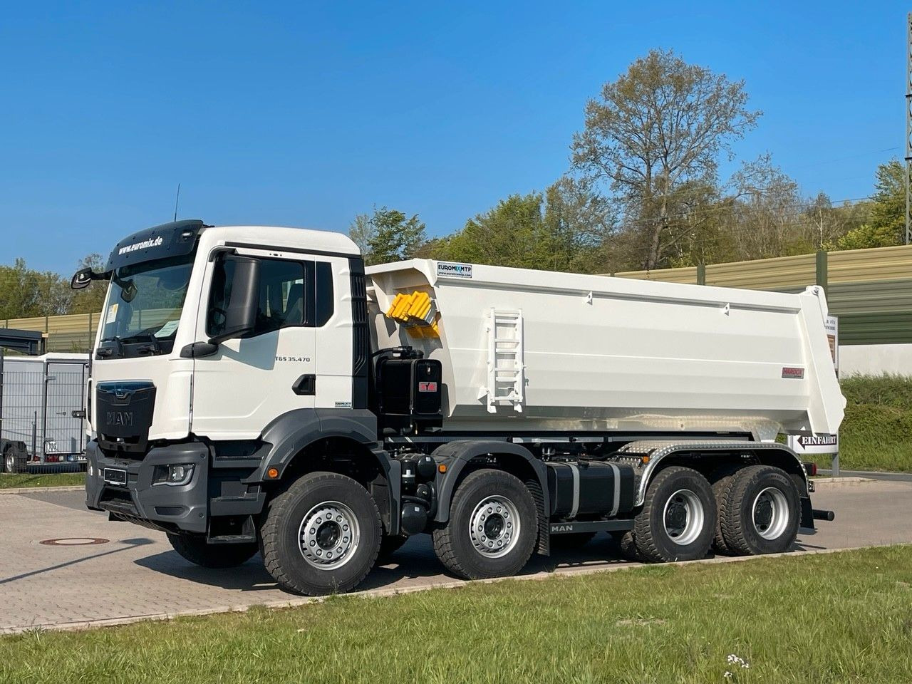 MAN TGS 35.470 BB 8X4 Mulden Kipper 10X Vorhanden - Caminhão basculante: foto 4 MAN TGS 35.470 BB 8X4 Mulden Kipper 10X Vorhanden - Caminhão basculante: foto 4