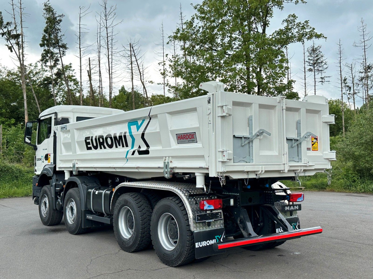 MAN TGS 35.480 8x4 EuromixMTP 2-Seiten-Kipper - Caminhão basculante: foto 5 MAN TGS 35.480 8x4 EuromixMTP 2-Seiten-Kipper - Caminhão basculante: foto 5