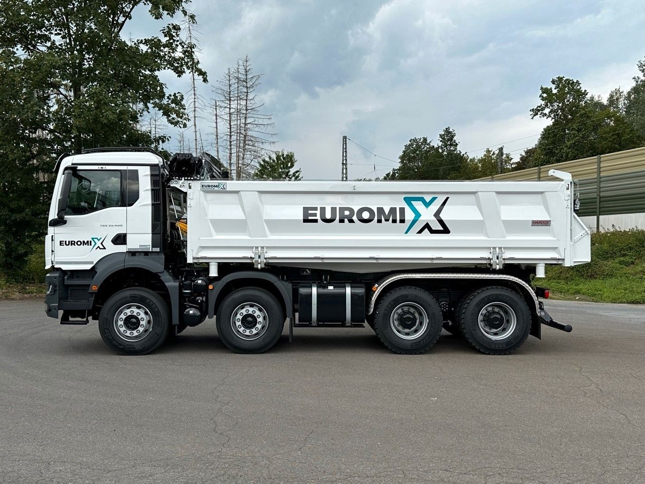 MAN TGS 35.480 8x4 EuromixMTP 3-Seiten-Kipper - Caminhão basculante: foto 4 MAN TGS 35.480 8x4 EuromixMTP 3-Seiten-Kipper - Caminhão basculante: foto 4