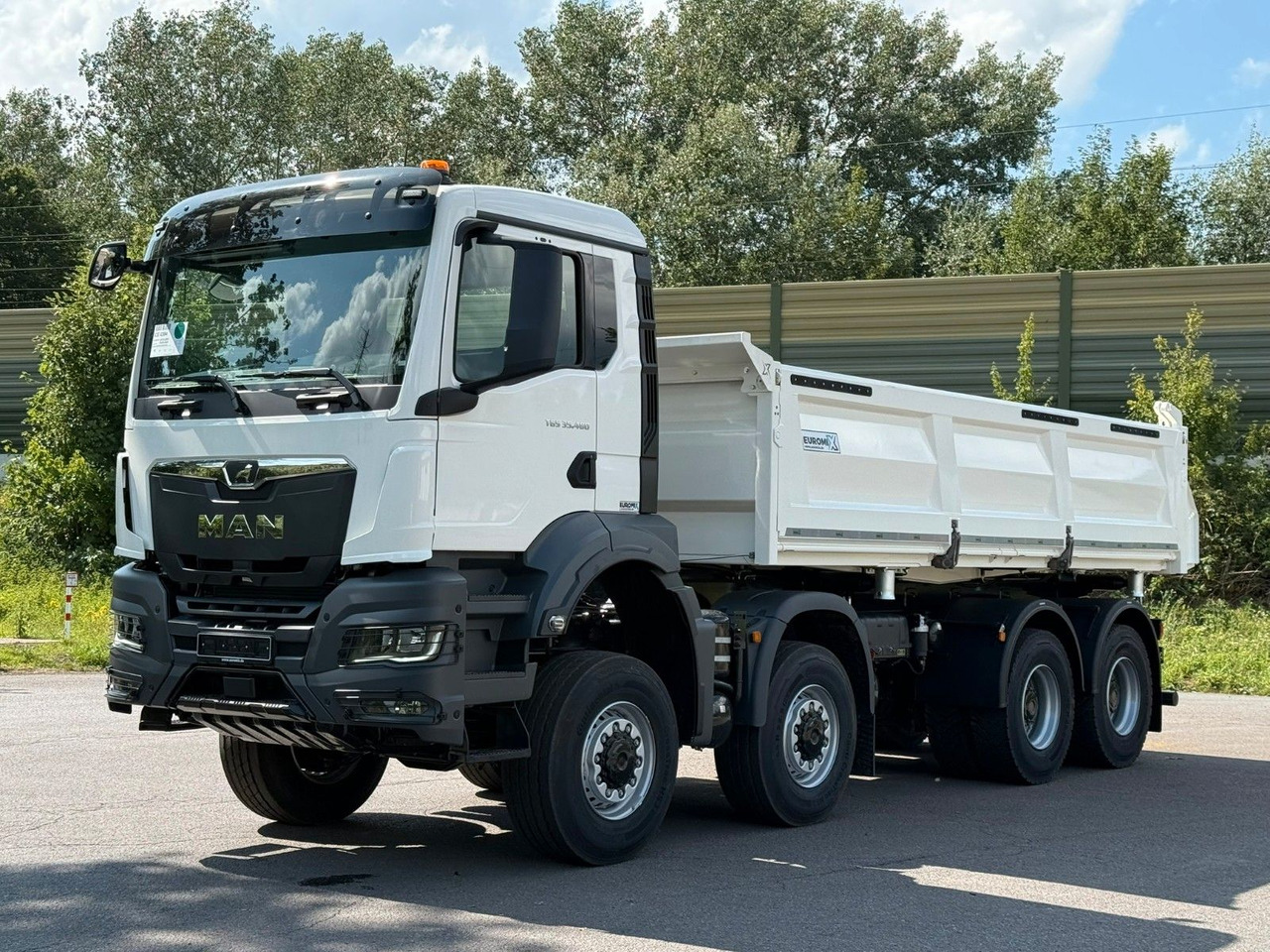 MAN TGS 35.480 8x6 EuromixMTP 3-Seiten-Kipper - Caminhão basculante: foto 2 MAN TGS 35.480 8x6 EuromixMTP 3-Seiten-Kipper - Caminhão basculante: foto 2