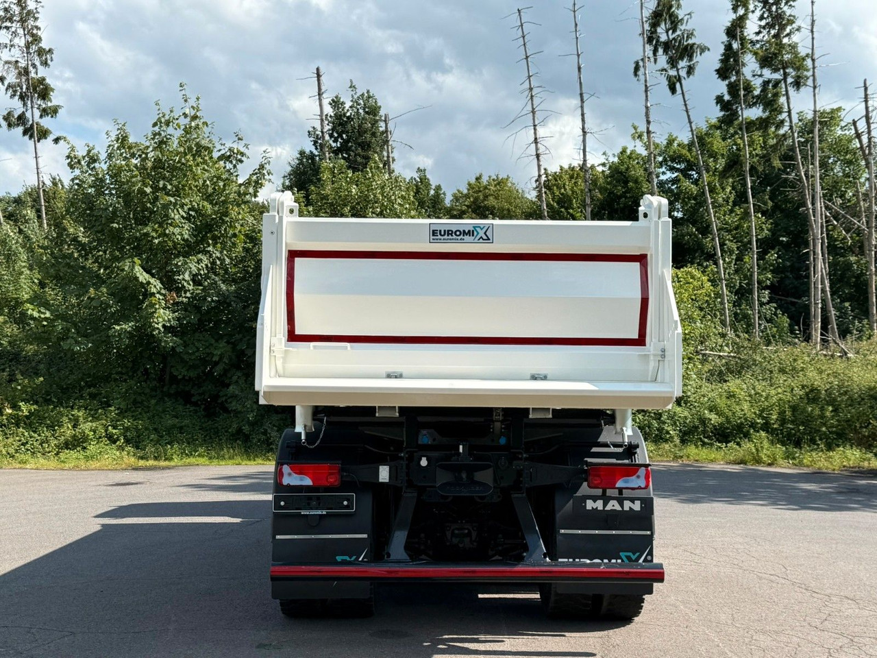 MAN TGS 35.480 8x6 EuromixMTP 3-Seiten-Kipper - Caminhão basculante: foto 5 MAN TGS 35.480 8x6 EuromixMTP 3-Seiten-Kipper - Caminhão basculante: foto 5