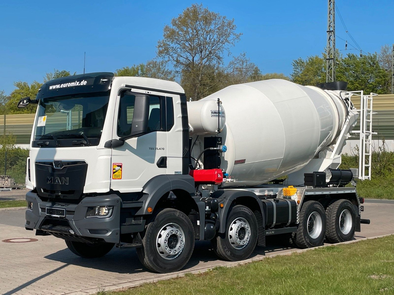 MAN TGS 35.520 8x4 /Euro6e EuromixMTP EM 10 L - Caminhão betoneira: foto 2 MAN TGS 35.520 8x4 /Euro6e EuromixMTP EM 10 L - Caminhão betoneira: foto 2