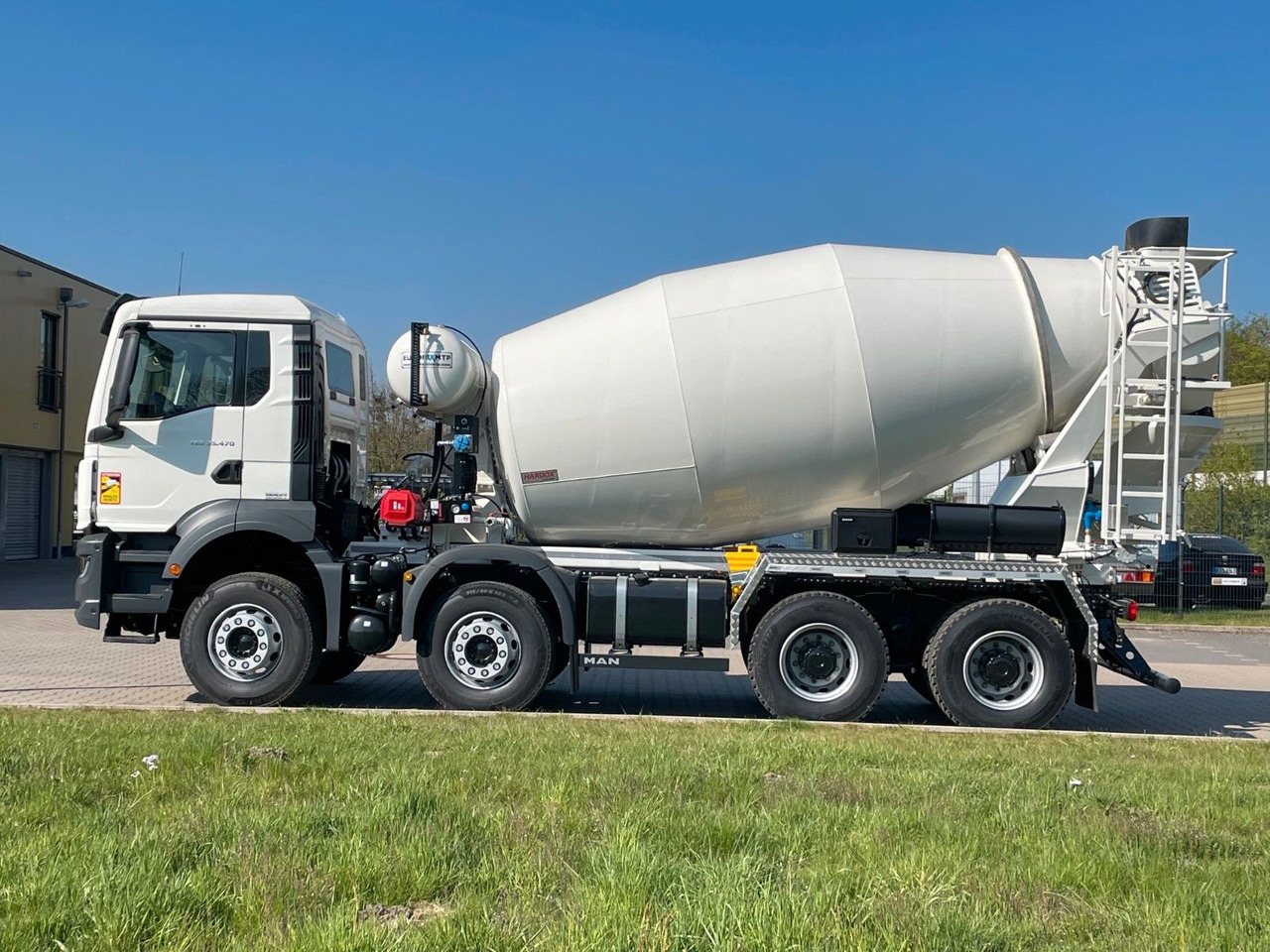 MAN TGS 35.520 8x4 /Euro6e EuromixMTP EM 10 L - Caminhão betoneira: foto 3 MAN TGS 35.520 8x4 /Euro6e EuromixMTP EM 10 L - Caminhão betoneira: foto 3