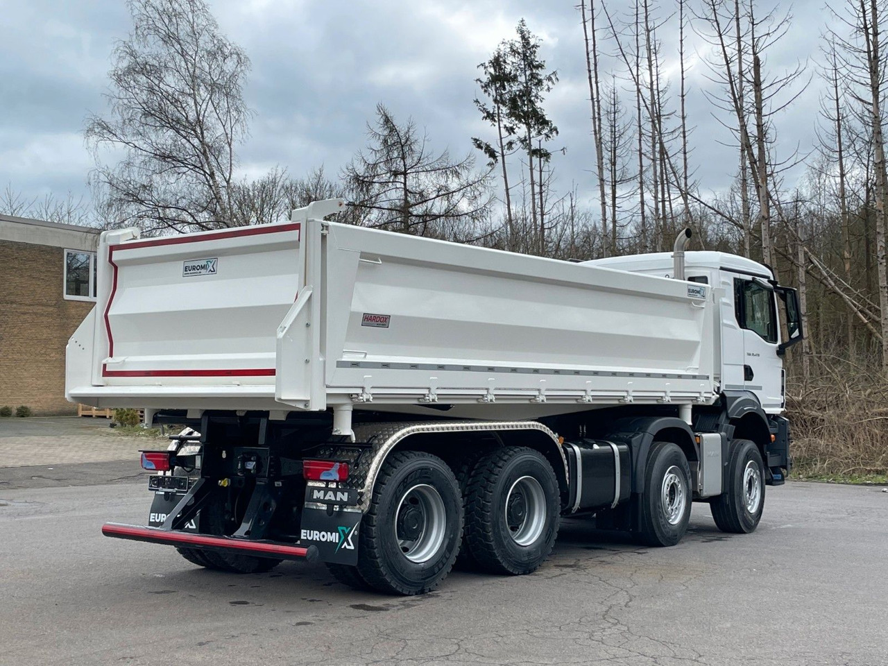 MAN TGS 35.520 8x4 EuromixMTP 3-Seiten-Kipper - Caminhão basculante: foto 5 MAN TGS 35.520 8x4 EuromixMTP 3-Seiten-Kipper - Caminhão basculante: foto 5
