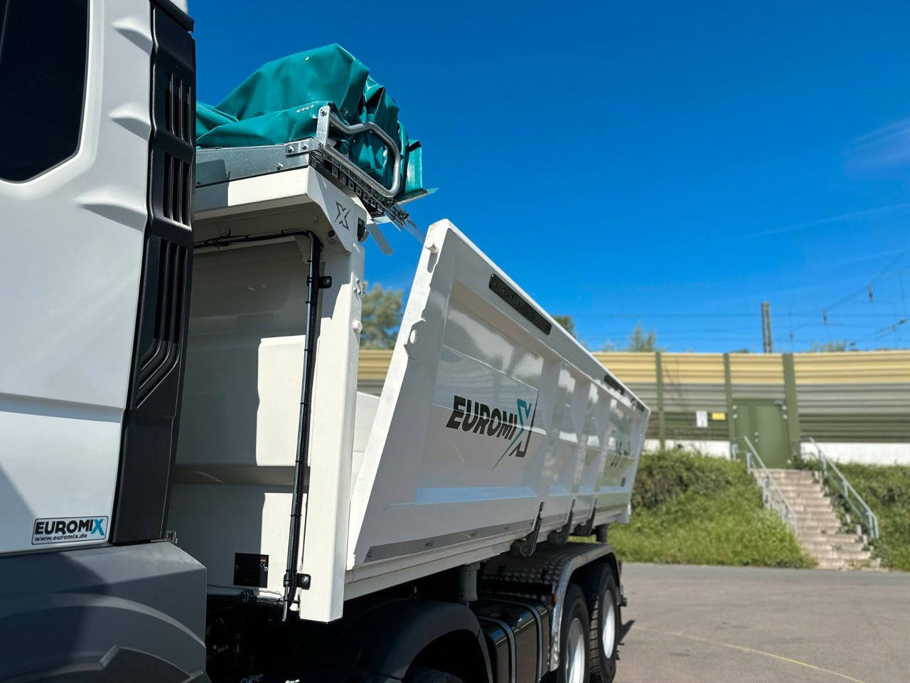 Caminhão basculante MAN TGS 35.520 8x4 EuromixMTP 3-Seiten-Kipper: foto 13
