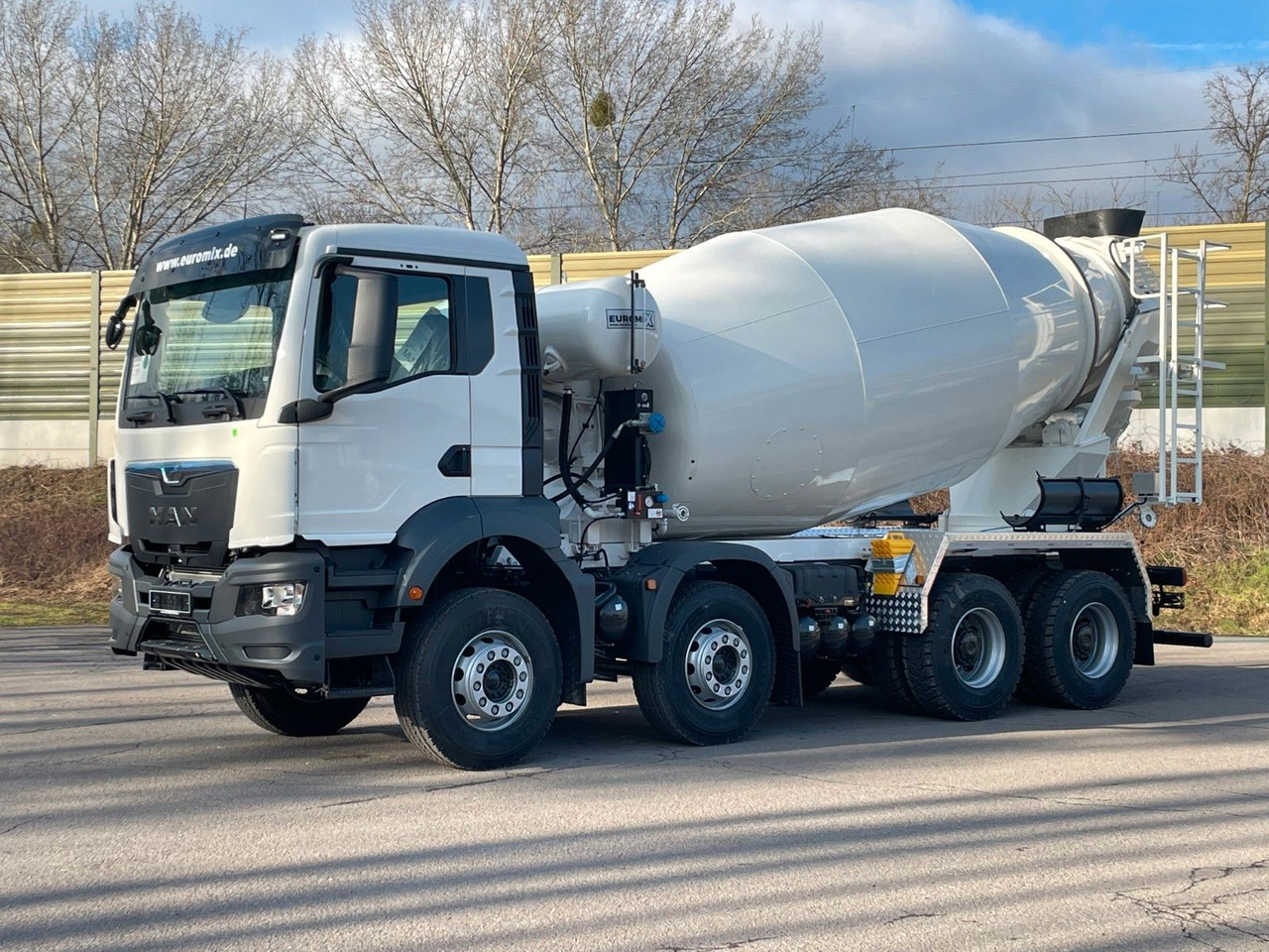 MAN TGS 41.400 8x4 / EuromixMTP EM 10m³ R/ EURO 5 - Caminhão betoneira: foto 4 MAN TGS 41.400 8x4 / EuromixMTP EM 10m³ R/ EURO 5 - Caminhão betoneira: foto 4
