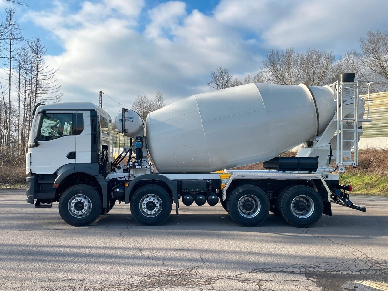 MAN TGS 41.400 8x4 / EuromixMTP EM 12m³ R / EURO 2 - Caminhão betoneira: foto 5 MAN TGS 41.400 8x4 / EuromixMTP EM 12m³ R / EURO 2 - Caminhão betoneira: foto 5