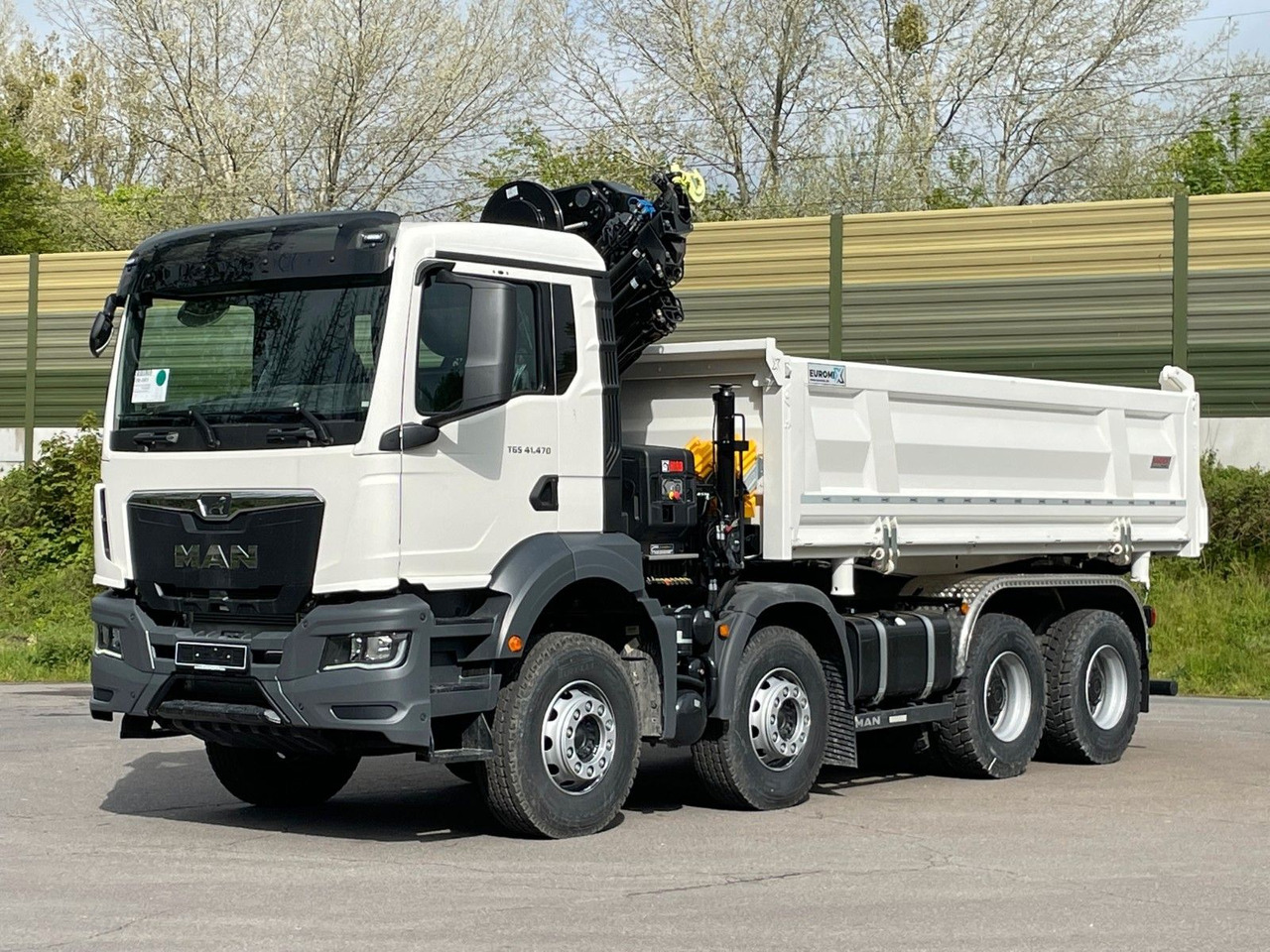 MAN TGS 41.480 8x4/Euro6e Euromix Kipper Hiab 228-6 MAN TGS 41.480 8x4/Euro6e Euromix Kipper Hiab 228-6 - Caminhão grua, Caminhão basculante: foto 2 MAN TGS 41.480 8x4/Euro6e Euromix Kipper Hiab 228-6 MAN TGS 41.480 8x4/Euro6e Euromix Kipper Hiab 228-6 - Caminhão grua, Caminhão basculante: foto 2