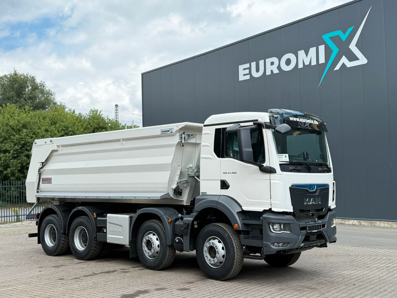 MAN TGS 41.480 BB 8X4 Euromix Mulden Kipper HARDOX - Caminhão basculante: foto 2 MAN TGS 41.480 BB 8X4 Euromix Mulden Kipper HARDOX - Caminhão basculante: foto 2