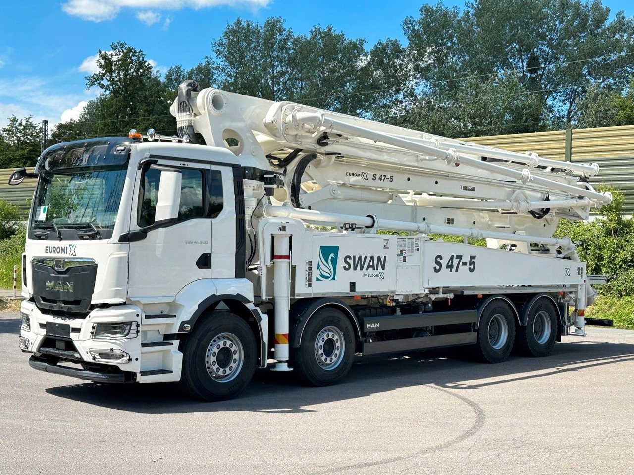 MAN TGS 41.520 8x4 SWAN TSP 47-5 160RZ ( 47m ) - Caminhão betoneira: foto 1 MAN TGS 41.520 8x4 SWAN TSP 47-5 160RZ ( 47m ) - Caminhão betoneira: foto 1