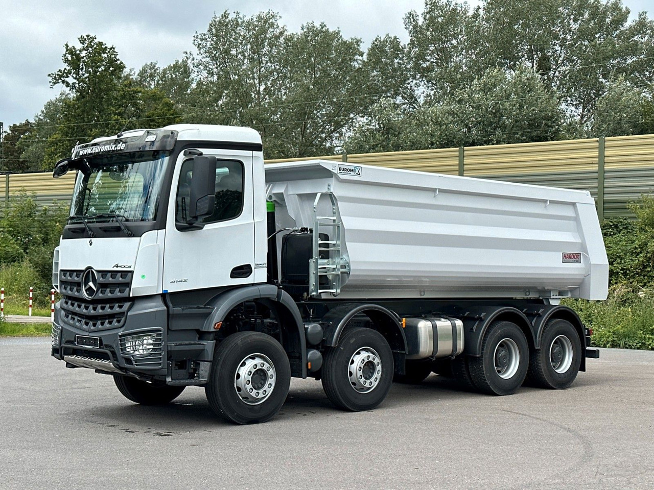 Mercedes-Benz 4142 8X4 Mulden- Kipper - EuromixMTP - Caminhão basculante: foto 1 Mercedes-Benz 4142 8X4 Mulden- Kipper - EuromixMTP - Caminhão basculante: foto 1