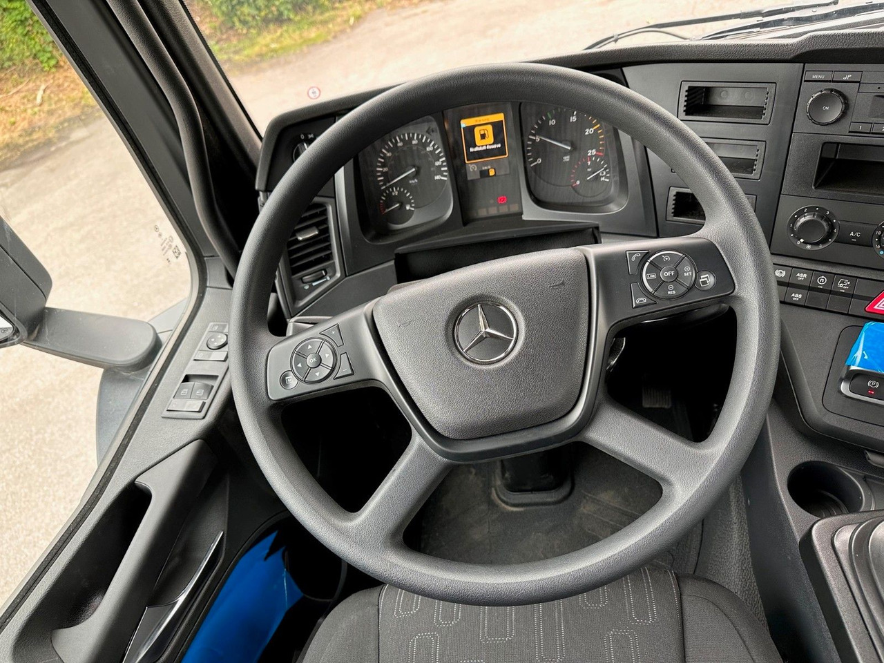 Caminhão betoneira Mercedes-Benz AROCS 5  4142 B 8X4 Euro 3 EuromixMTP EM 10: foto 17