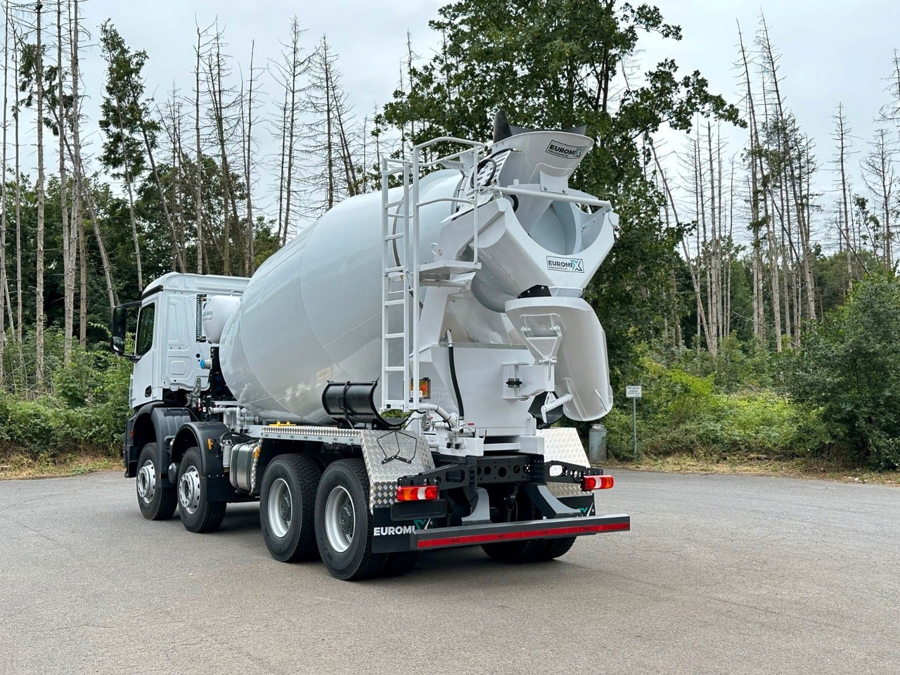 Mercedes-Benz AROCS 5 4142 B 8X4 Euro 3 EuromixMTP EM 10 - Caminhão betoneira: foto 5 Mercedes-Benz AROCS 5 4142 B 8X4 Euro 3 EuromixMTP EM 10 - Caminhão betoneira: foto 5