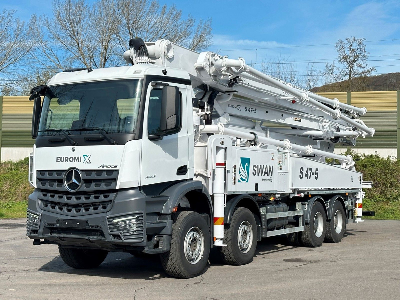 Mercedes-Benz Arocs 5 4542 8x4 SWAN TSP 47-5 160RZ ( 47m ) - Caminhão betoneira: foto 1 Mercedes-Benz Arocs 5 4542 8x4 SWAN TSP 47-5 160RZ ( 47m ) - Caminhão betoneira: foto 1