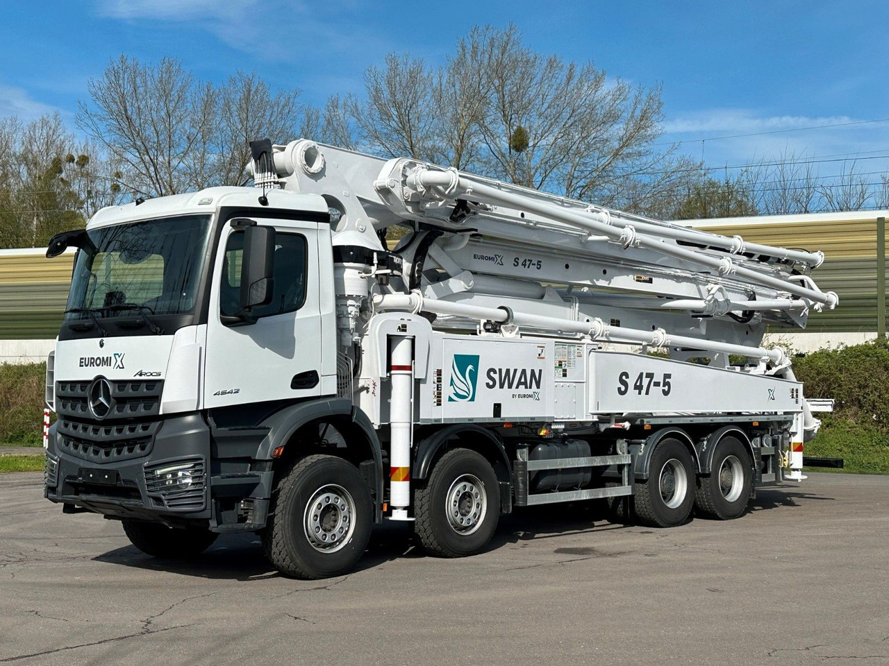 Mercedes-Benz Arocs 5 4542 8x4 SWAN TSP 47-5 160RZ ( 47m ) - Caminhão betoneira: foto 2 Mercedes-Benz Arocs 5 4542 8x4 SWAN TSP 47-5 160RZ ( 47m ) - Caminhão betoneira: foto 2