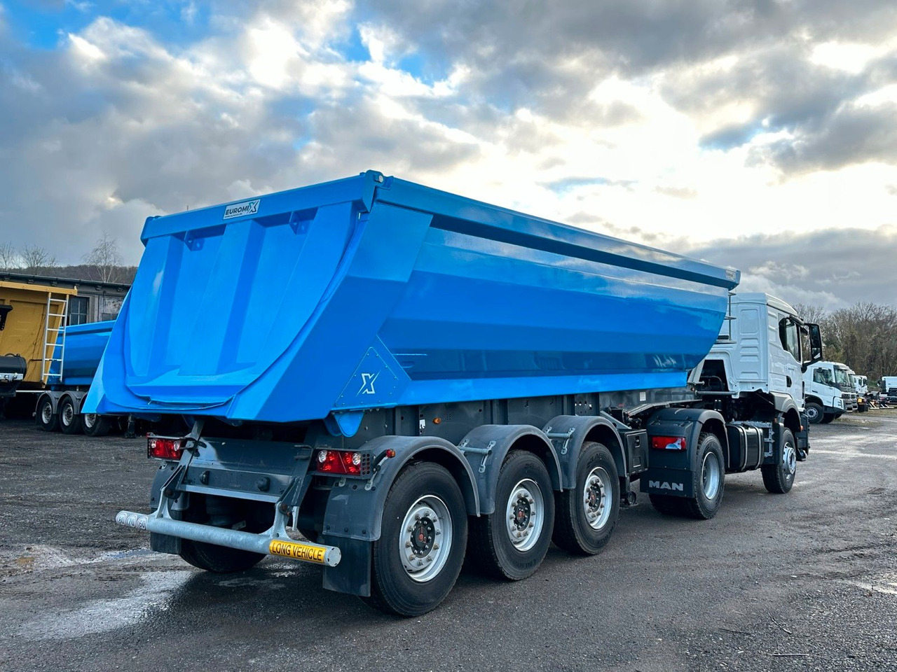 MAN TGS 22.440 4x2 Euro 2 EuromixMTP Kipper 27m³ MAN TGS 22.440 4x2 Euro 2 EuromixMTP Kipper 27m³ - Tractor: foto 5 MAN TGS 22.440 4x2 Euro 2 EuromixMTP Kipper 27m³ MAN TGS 22.440 4x2 Euro 2 EuromixMTP Kipper 27m³ - Tractor: foto 5