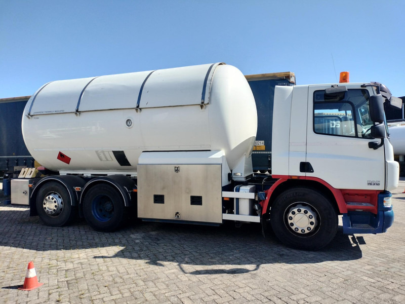 DAF FAN CF75. 6x2 -24030 L Gas tank truck -Gas, Gaz, LPG, GPL, Propane, Butane tank, Gastank ID 2.166 Rootselaar, flowmeter, pump, sunroof on tank - Caminhão tanque: foto 1 DAF FAN CF75. 6x2 -24030 L Gas tank truck -Gas, Gaz, LPG, GPL, Propane, Butane tank, Gastank ID 2.166 Rootselaar, flowmeter, pump, sunroof on tank - Caminhão tanque: foto 1