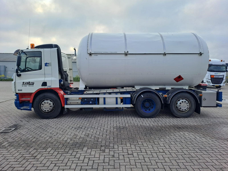 DAF FAN CF75. 6x2 -24030 Liter Gas tank truck ID 2.166 Rootselaar, flowmeter, pump, sunroof on tank - Caminhão tanque: foto 4 DAF FAN CF75. 6x2 -24030 Liter Gas tank truck ID 2.166 Rootselaar, flowmeter, pump, sunroof on tank - Caminhão tanque: foto 4