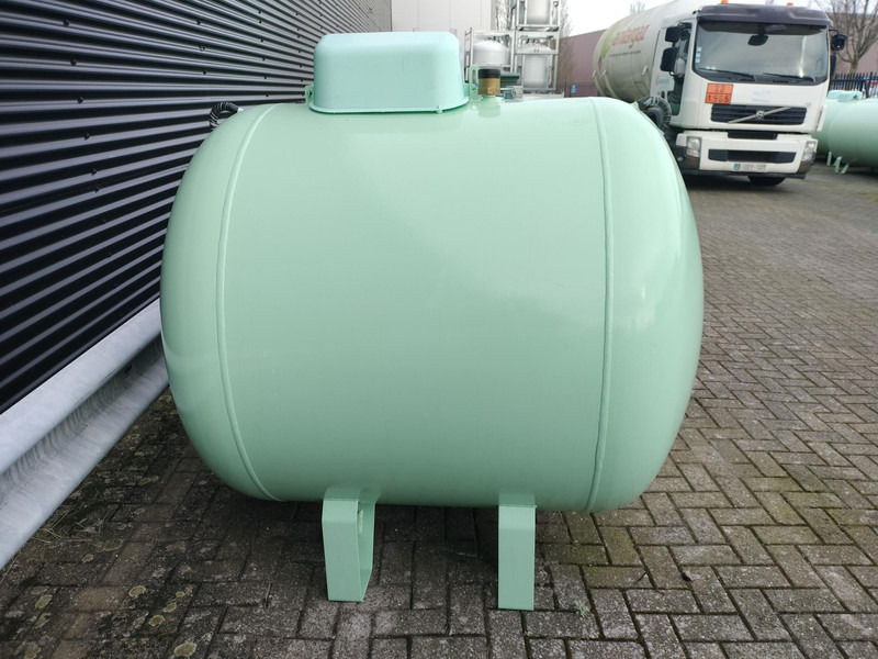 De Visser Propaan/Butaan LPG Tank 1600 L (0.8 ton) Gastank - Gas, Gaz, LPG, GPL, Propane, Butane tanks aboveground Ø 1250mm including tank fittings Tanks are built according to DIN EN 12542, with high quality steel. - Tanque de combustível de Caminhão: foto 1 De Visser Propaan/Butaan LPG Tank 1600 L (0.8 ton) Gastank - Gas, Gaz, LPG, GPL, Propane, Butane tanks aboveground Ø 1250mm including tank fittings Tanks are built according to DIN EN 12542, with high quality steel. - Tanque de combustível de Caminhão: foto 1