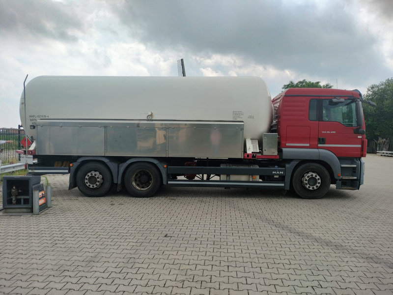 MAN TGS 26.400 6x2-4 LL 26900 Liter Gas tank truck ID 2.168 Rootselaar, flowmeter, pump - Caminhão tanque: foto 3 MAN TGS 26.400 6x2-4 LL 26900 Liter Gas tank truck ID 2.168 Rootselaar, flowmeter, pump - Caminhão tanque: foto 3