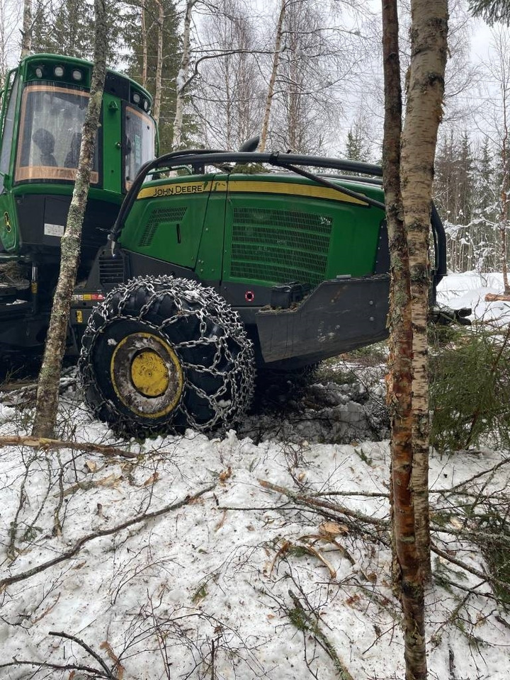 John Deere 1070 G  - Harvester: foto 5 John Deere 1070 G  - Harvester: foto 5
