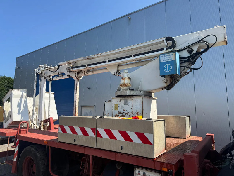 Mercedes-Benz 1417 **6CYL-17.7M SKYLIFT-VERRY GOOD SHAPE** - Caminhão: foto 4 Mercedes-Benz 1417 **6CYL-17.7M SKYLIFT-VERRY GOOD SHAPE** - Caminhão: foto 4