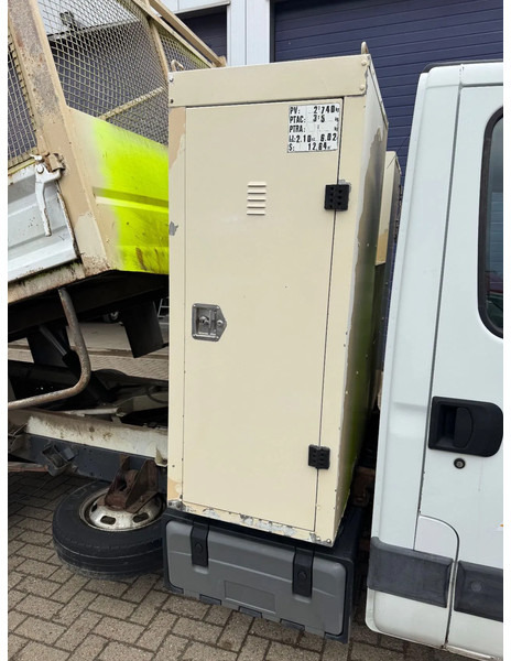 Iveco Daily **35C12-TIPPER-KIPPER** - Furgão basculante: foto 4 Iveco Daily **35C12-TIPPER-KIPPER** - Furgão basculante: foto 4