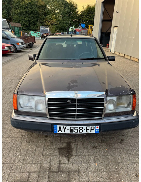 Mercedes-Benz 300-serie **W124-300TD-TURBO DIESEL** - Automóvel: foto 2 Mercedes-Benz 300-serie **W124-300TD-TURBO DIESEL** - Automóvel: foto 2