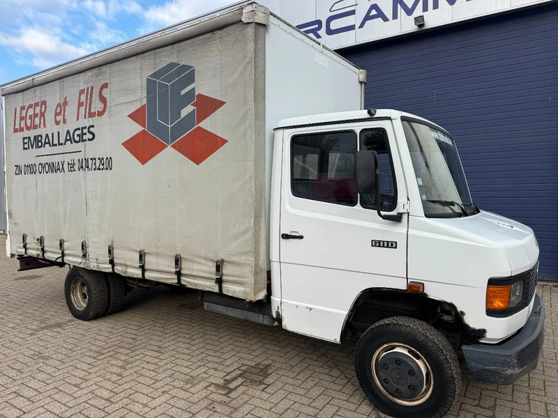 Mercedes-Benz **611D-FRENCH ORIGIN** - Caminhão com lona: foto 3 Mercedes-Benz **611D-FRENCH ORIGIN** - Caminhão com lona: foto 3