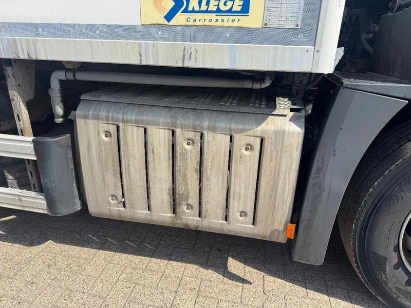 Mercedes-Benz Antos 1827 **BLUETEC 6-FRENCH TRUCK-8,70L BOX** - Caminhão frigorífico: foto 4 Mercedes-Benz Antos 1827 **BLUETEC 6-FRENCH TRUCK-8,70L BOX** - Caminhão frigorífico: foto 4