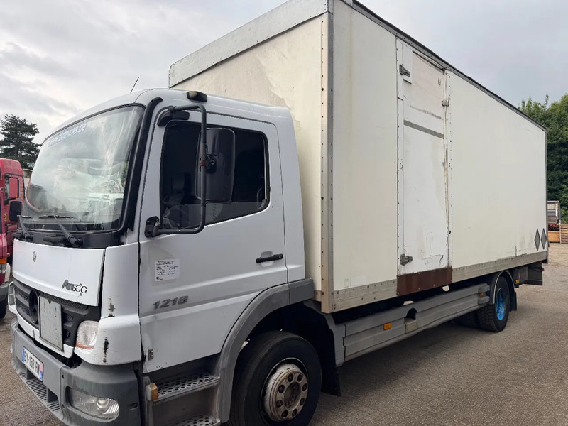 Mercedes-Benz Atego 1218 **MANUAL GEARBOX-STEEL SUSPENSION** - Caminhão furgão: foto 1 Mercedes-Benz Atego 1218 **MANUAL GEARBOX-STEEL SUSPENSION** - Caminhão furgão: foto 1