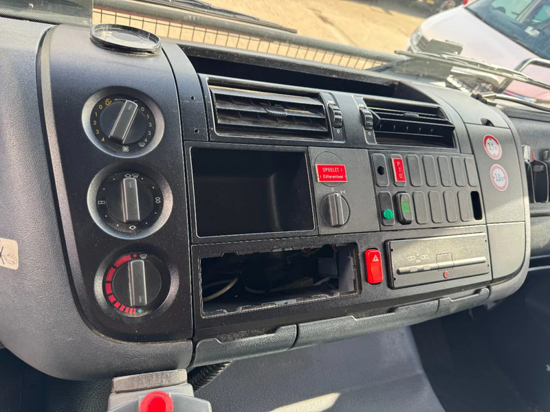 Carro de bombeiro Mercedes-Benz Atego **ATEGO 1225-FIRETRUCK-WINCH**: foto 20