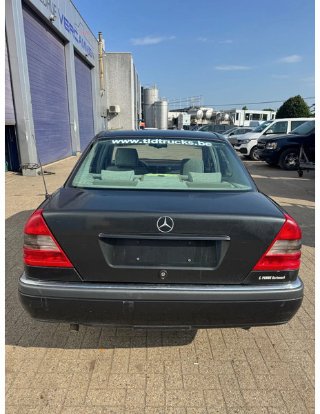 Mercedes-Benz C-Klasse **C220DIESEL-BELGIANCAR** - Sedã: foto 5 Mercedes-Benz C-Klasse **C220DIESEL-BELGIANCAR** - Sedã: foto 5