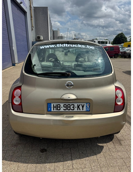 Nissan Micra **PETROL-ESSENCE-AIRCO** - Sedã: foto 5 Nissan Micra **PETROL-ESSENCE-AIRCO** - Sedã: foto 5
