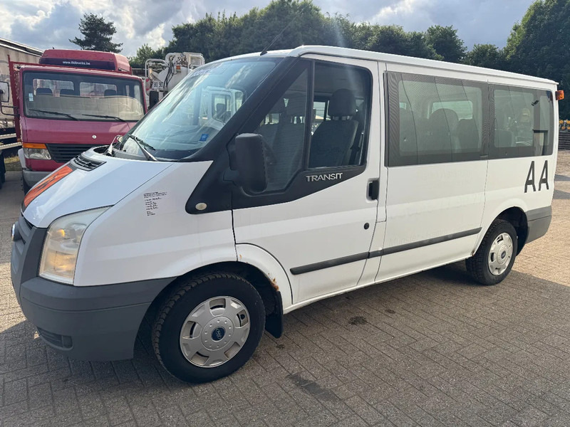 Ford **TRANSIT-9SEATS** - Ônibus: foto 3 Ford **TRANSIT-9SEATS** - Ônibus: foto 3