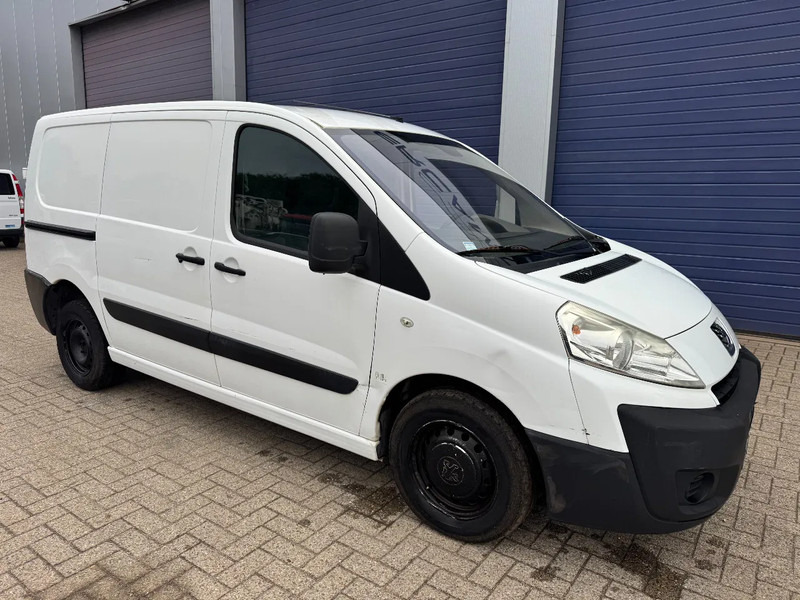 Peugeot Expert **1560CC-EURO 4-AC** - Furgão compacto: foto 1 Peugeot Expert **1560CC-EURO 4-AC** - Furgão compacto: foto 1