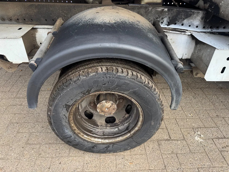 Renault Master **EURO 5-2300DCI** - Furgão basculante: foto 5 Renault Master **EURO 5-2300DCI** - Furgão basculante: foto 5