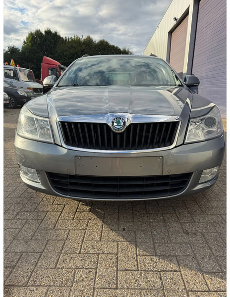 Škoda Octavia **EURO5-BELGIAN CAR** - Automóvel: foto 2 Škoda Octavia **EURO5-BELGIAN CAR** - Automóvel: foto 2
