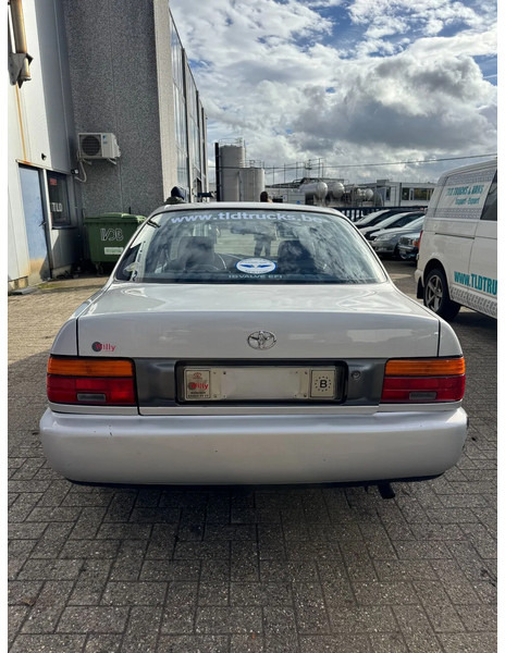 Toyota Corolla **PETROL-AUTOMATIC-BELGIAN CAR** - Sedã: foto 5 Toyota Corolla **PETROL-AUTOMATIC-BELGIAN CAR** - Sedã: foto 5