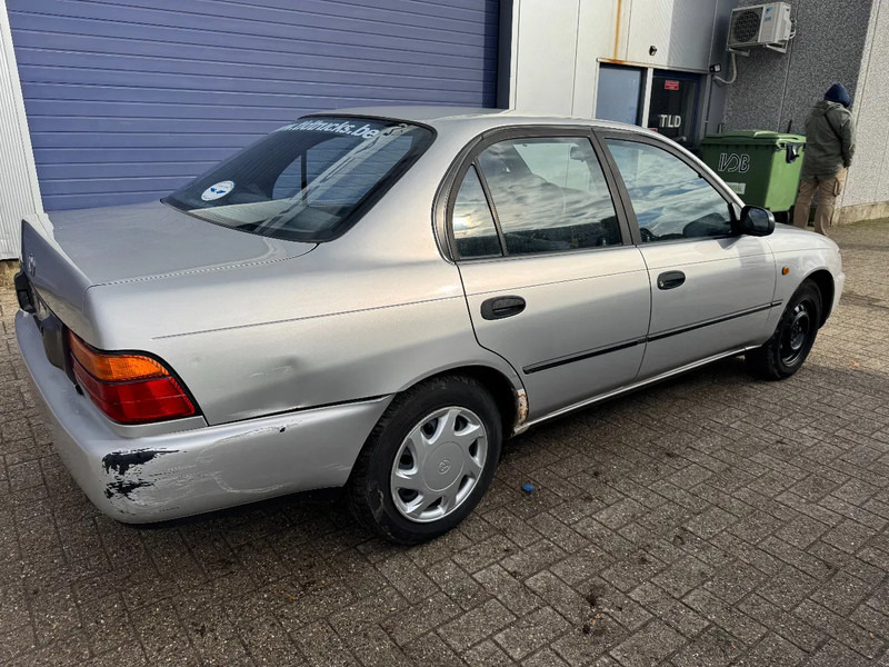 Toyota Corolla **PETROL-AUTOMATIC-BELGIAN CAR** - Sedã: foto 4 Toyota Corolla **PETROL-AUTOMATIC-BELGIAN CAR** - Sedã: foto 4