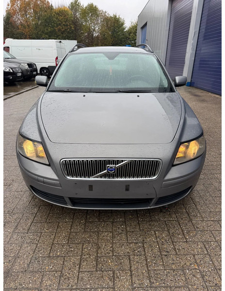 Volvo V50 **AIRCO-BELGIAN CAR** - Automóvel: foto 2 Volvo V50 **AIRCO-BELGIAN CAR** - Automóvel: foto 2