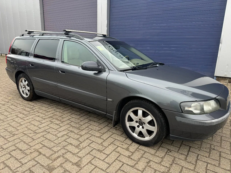 Volvo V70 V70 - Automóvel: foto 1 Volvo V70 V70 - Automóvel: foto 1